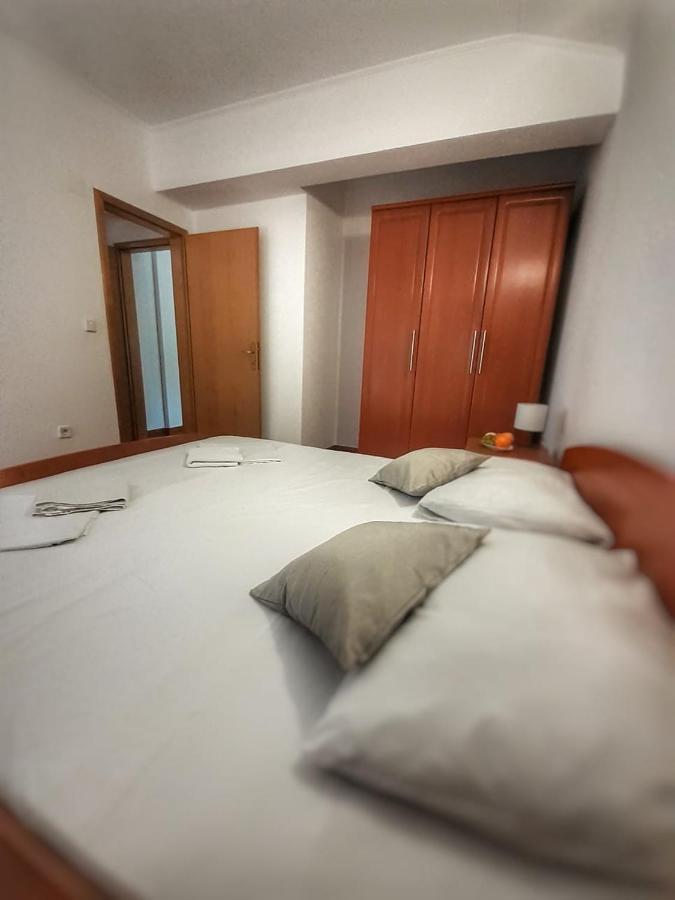 Guest House Keskic Karlobag Exteriér fotografie
