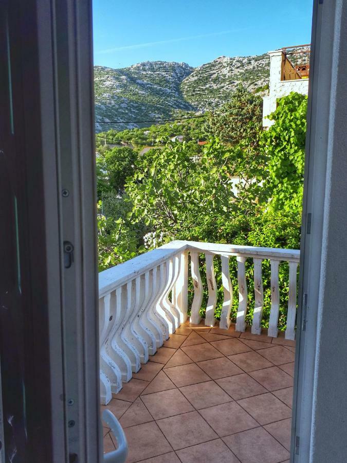 Guest House Keskic Karlobag Exteriér fotografie